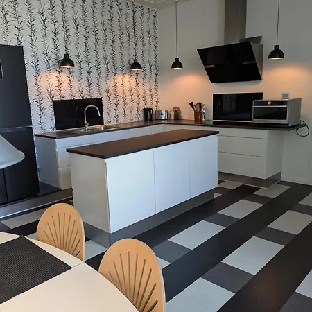 아파트 Den Gamle Stenhugger